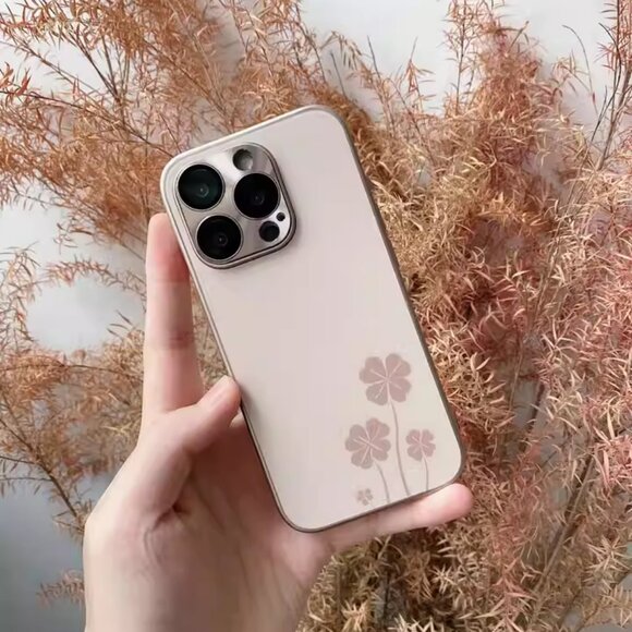 Cream iPhone16 Case - Picture 1 of 2